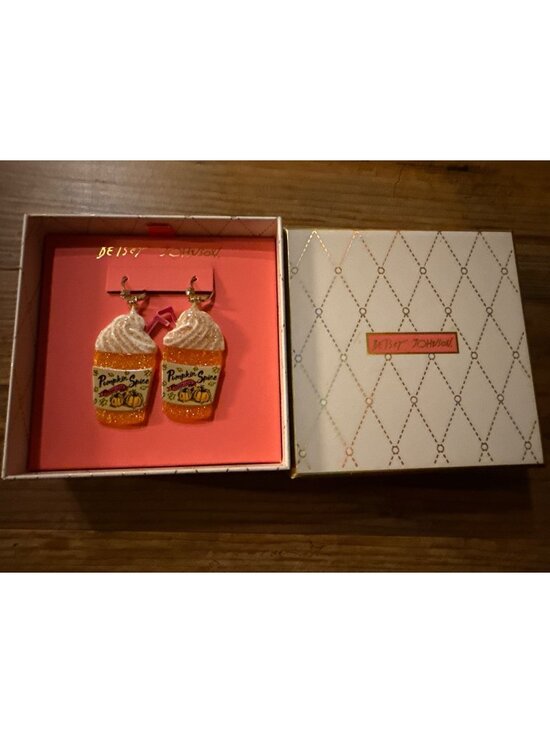 Betsey Johnson | Jewelry | Betsey Johnson Pumpkin Spice Frozen Latte ...